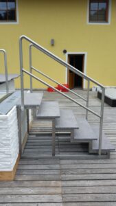Whirlpool mit Theke