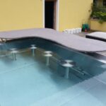 Whirlpool mit Theke